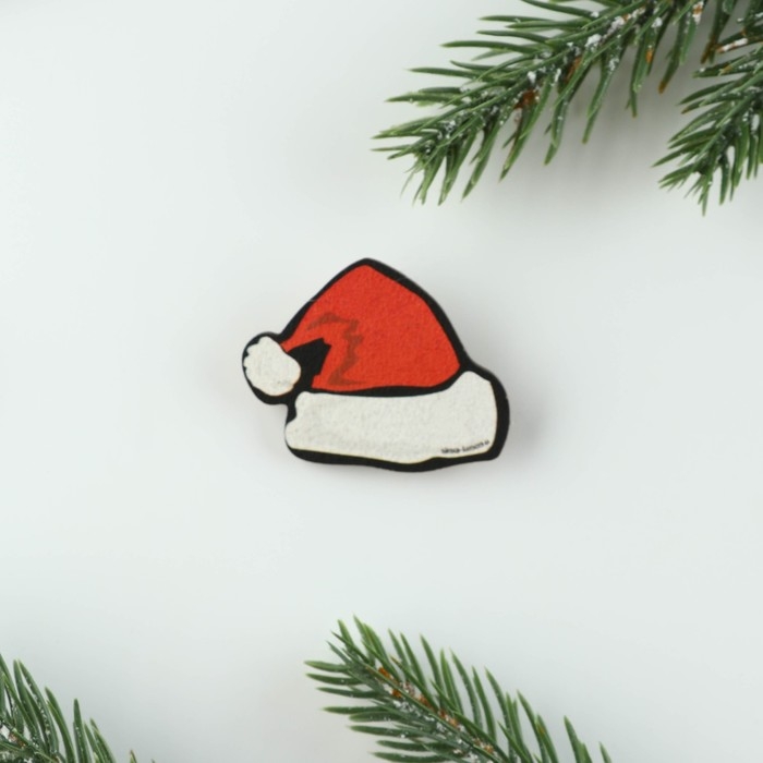 Подарочный набор новогодний «Сказка»: блокнот, карандаши, наклейки и значок Подарочный набор новогодний «Сказка»: блокнот, карандаши, наклейки и значок