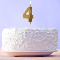 Свеча для торта, цифра «4», 11,5 х 2,3 см Свеча для торта, цифра «4», 11,5 х 2,3 см