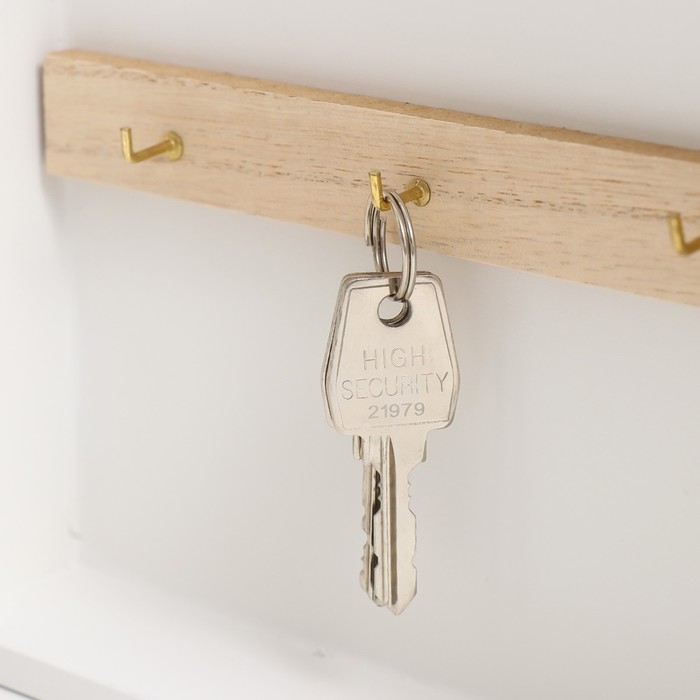 Ключница дерево 6 крючков "Сетка-треугольник" 19,5х5х26 см