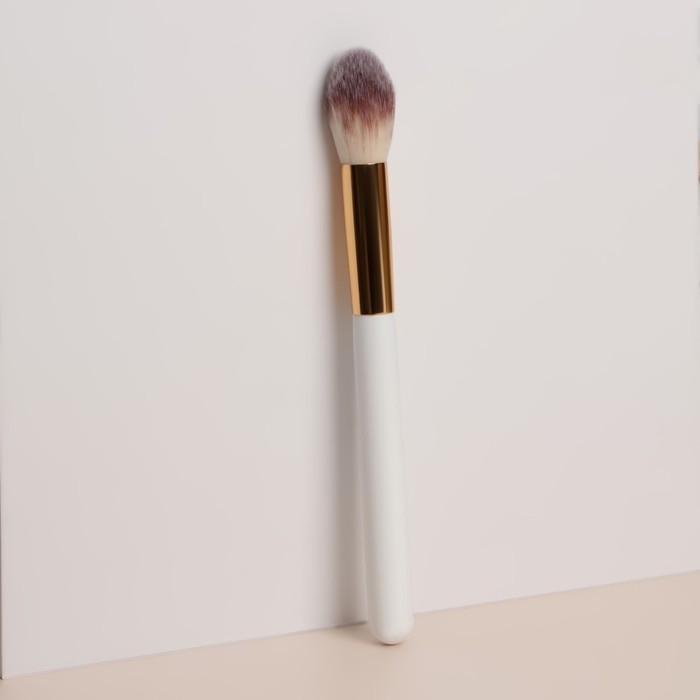 Кисть для макияжа &laquo;White&raquo;, 18 (&plusmn; 1) см, цвет белый