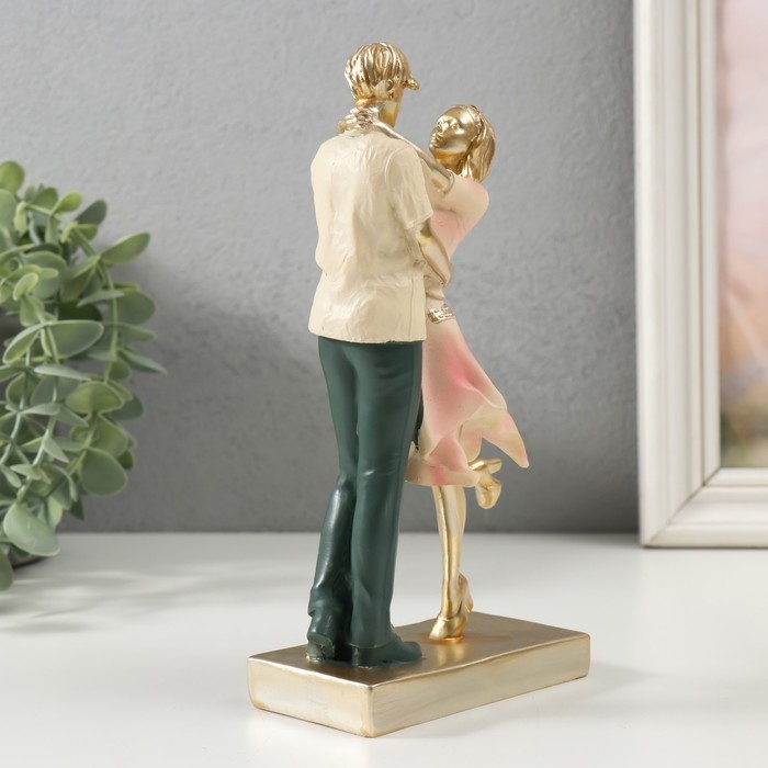 Сувенир полистоун Сувенир полистоун "Нежные объятия" 6х8х19,5 см