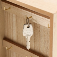 Ключница дерево 6 крючков "Листья. Осень" 20х6,4х26 см