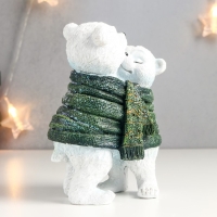 Сувенир полистоун "Белые мишки обмотанные вязанным шарфом" 16х8х11,5 см Сувенир полистоун "Белые мишки обмотанные вязанным шарфом" 16х8х11,5 см