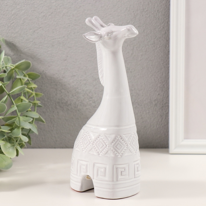 Сувенир керамика Сувенир керамика "Жираф. Этнические узоры" белый состаренный 8х5х18,5 см