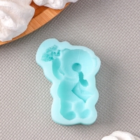 Силиконовый молд «Мишка с букетом», 6,1×4,6×1,4 см, цвет бирюзовый Силиконовый молд «Мишка с букетом», 6,1×4,6×1,4 см, цвет бирюзовый