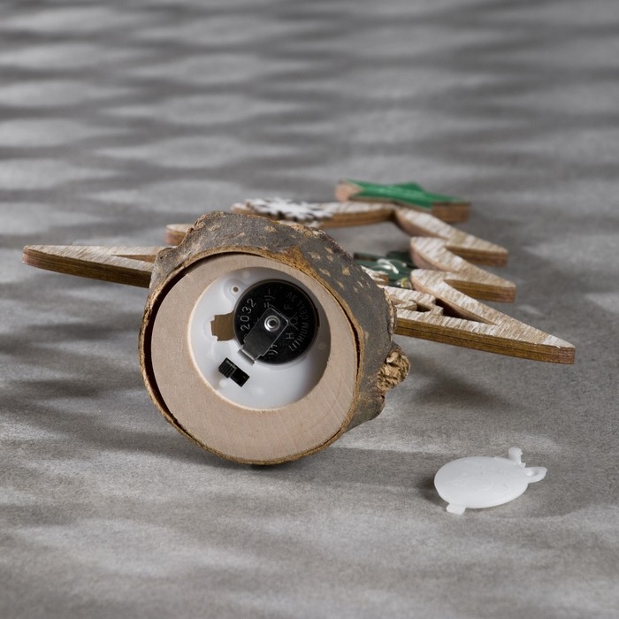 Светодиодная фигура &laquo;Ёлка с Дедом Морозом&raquo; 13 &times; 20 &times; 5 см, дерево, батарейки CR2032х1 (в комплекте), свечение тёплое белое