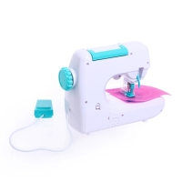 Швейная машинка &laquo;Рукодельница&raquo; 3 катушки