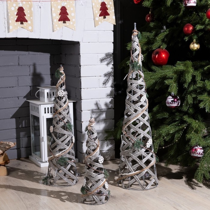 Светодиодная фигура &laquo;Конусы с еловой веткой&raquo; 40, 60, 80 см, текстиль, металл, батарейки ААх2 (не в комплекте), свечение тёплое белое