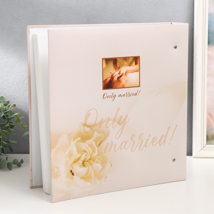 Фотоальбом на 500 фото 10х15 см, пластик. листы , кольца "only married" Свадебная магия