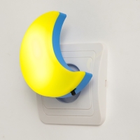 Ночник "Полумесяц" 1Вт МИКС 5х4х8 см RISALUX