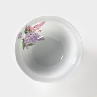 Тарелка фарфоровая «Сирень», 550 мл, d=17 см, цвет белый Тарелка фарфоровая «Сирень», 550 мл, d=17 см, цвет белый