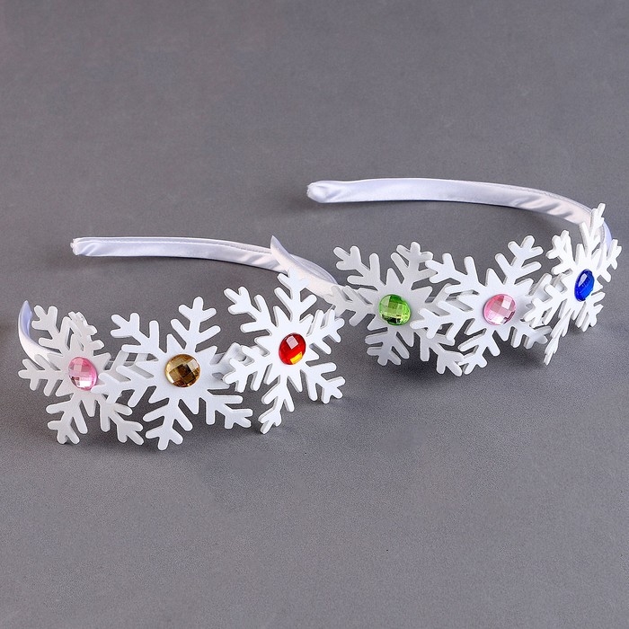 Новый год! Карнавальный ободок &laquo;Снежинки&raquo; со стразами