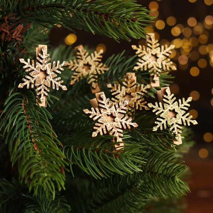 Набор декоративных прищепок с подсветкой «Снежинки» 12×8 см, набор 6 шт. Набор декоративных прищепок с подсветкой «Снежинки» 12×8 см, набор 6 шт.