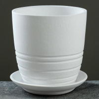 Горшок цветочный 1,7 л Престиж белый №3 Горшок цветочный 1,7 л Престиж белый №3