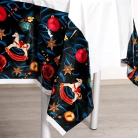 Новогодняя скатерть одноразовая &laquo;Праздничная&raquo;, игрушки, 137х180см, на новый год