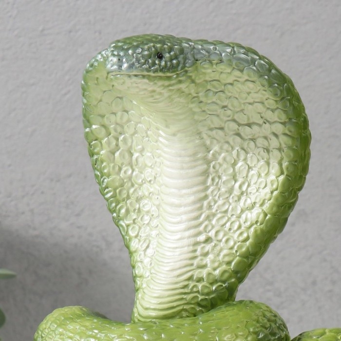 Копилка Копилка"КОБРА НА СУНДУКЕ " 20 х 17 х 12 см.