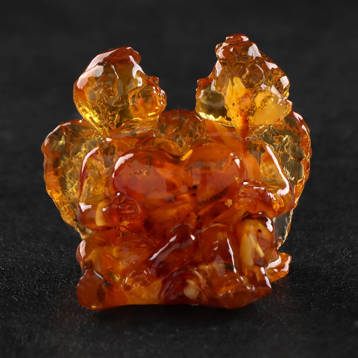 Сувенир "Ангелочки близнецы", янтарь