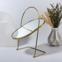 Зеркало настольное &laquo;Богема&raquo;, зеркальная поверхность 17,5 &times; 26,5 см, цвет золотой