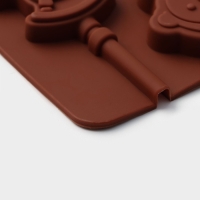 Форма для леденцов Доляна &laquo;Детство&raquo;, силикон, 24&times;9,5 см, 6 ячеек (5&times;4,6), с палочками, цвет коричневый