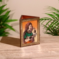 Подставка под карандаши "Индия" дерево шишам 9х9х11,5см МИКС