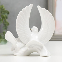 Сувенир под фарфор "Белые голуби" стразы 11,7х6х12,3 см