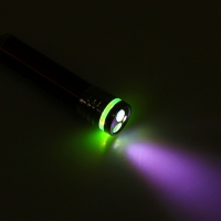 Лазер на карабине с фонариком, цвета МИКС Лазер на карабине с фонариком, цвета МИКС