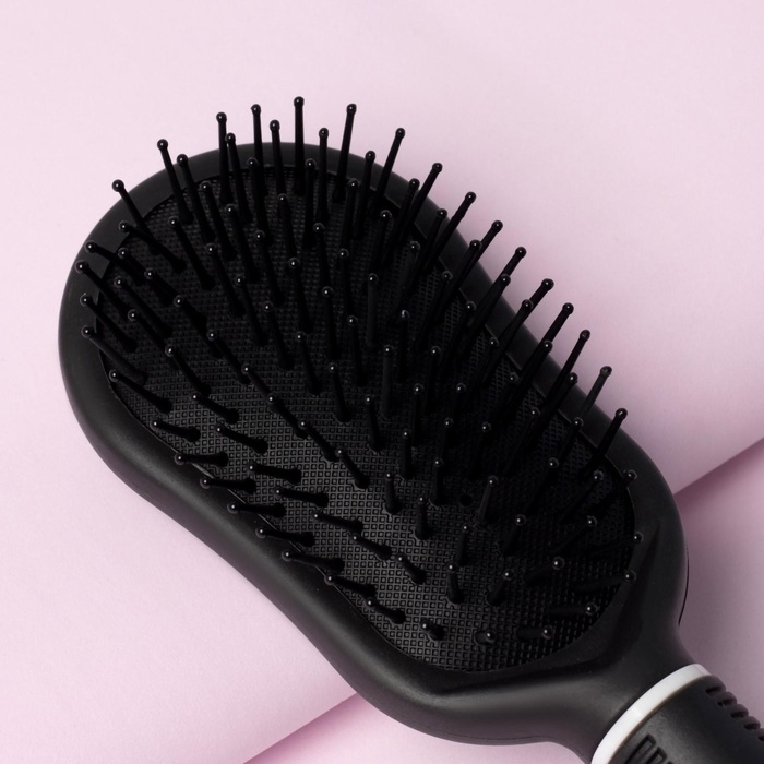 Расчёска массажная, 7 × 24 см, цвет чёрный/белый Расчёска массажная, 7 × 24 см, цвет чёрный/белый