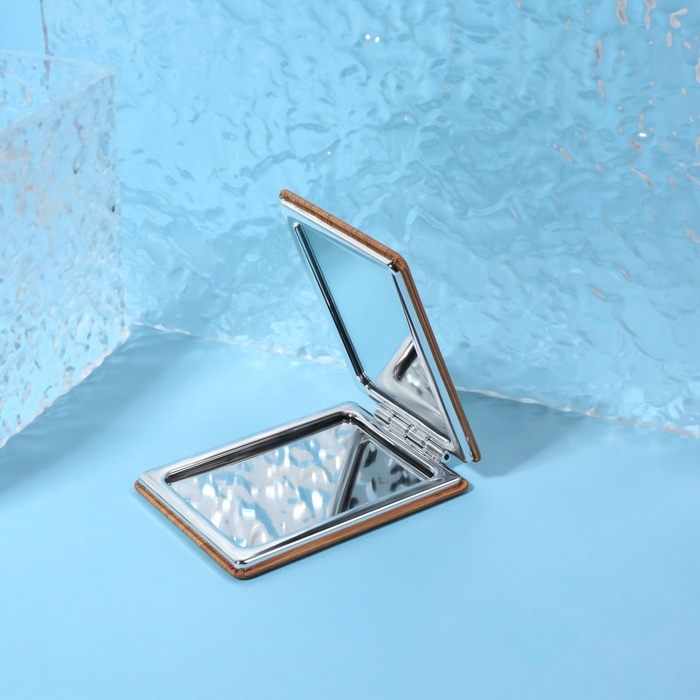 Зеркало складное &laquo;Бамбук&raquo;, 6,4 &times; 9 см, с увеличением, цвет &laquo;тёмное дерево&raquo;