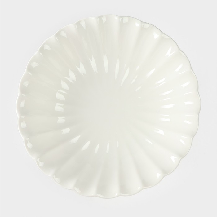 Подставка для тортов и десертов фарфоровая Magistro &laquo;Цветок&raquo;, d=25 см