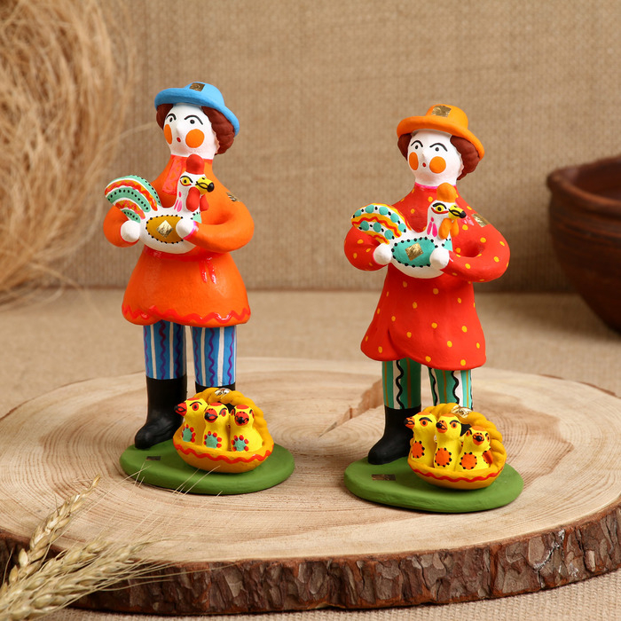 Дымковская игрушка Дымковская игрушка "Мужик стоячий с курочкой"