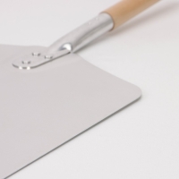 Лопата для пиццы из нержавеющей стали «Общепит», 66×30,5×2 , полотно 35,5х31 см, толщина 1,5 мм Лопата для пиццы из нержавеющей стали «Общепит», 66×30,5×2 , полотно 35,5х31 см, толщина 1,5 мм