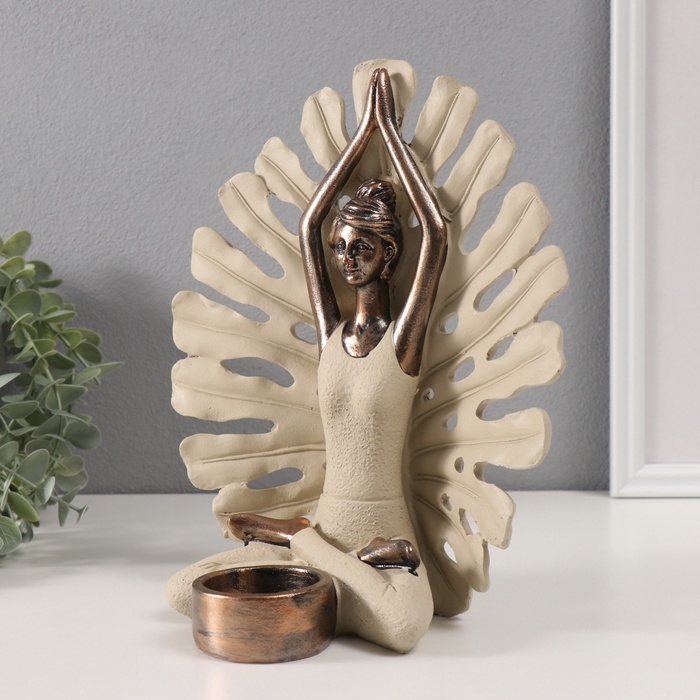 Сувенир полистоун подсвечник "Девушка в позе лотоса у монстеры" под бронзу d=4,3 см 12,3х22х25 см