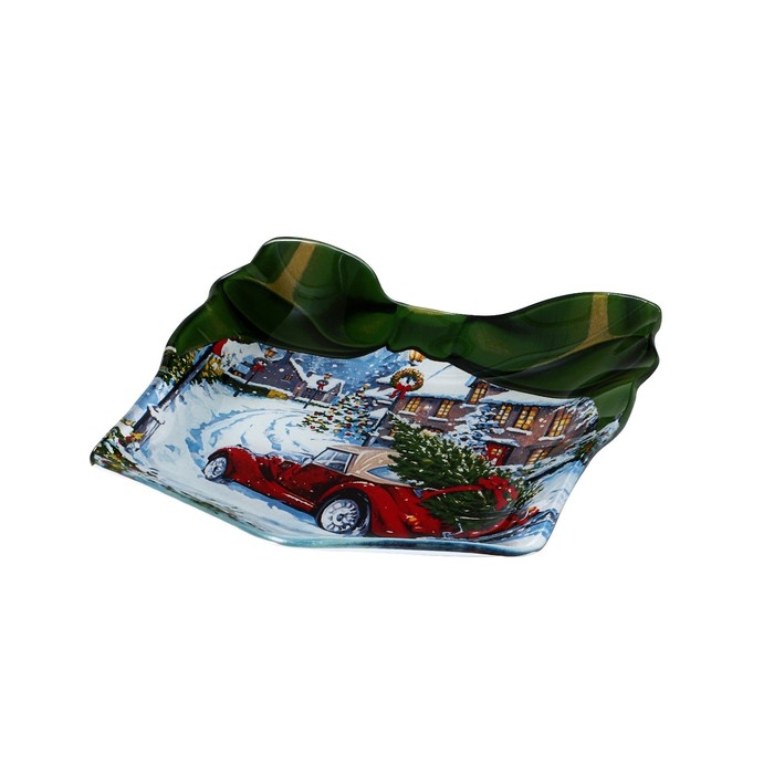 Блюдо стеклянное сервировочное Доляна «Подарок. Новогоднее настроение», 15,1×17,3 см Блюдо стеклянное сервировочное Доляна «Подарок. Новогоднее настроение», 15,1×17,3 см