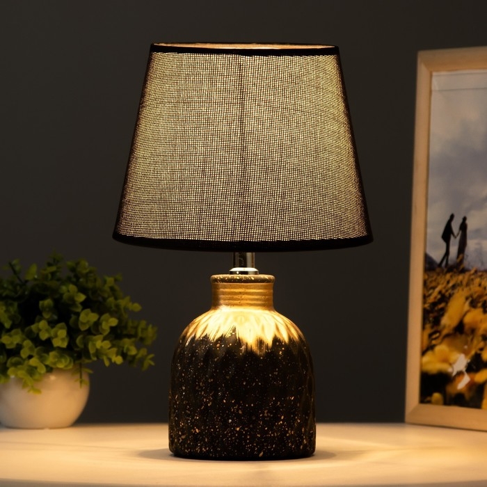 Настольная лампа Настольная лампа "Барил" 1хE14 черный 20х20х31 см RISALUX