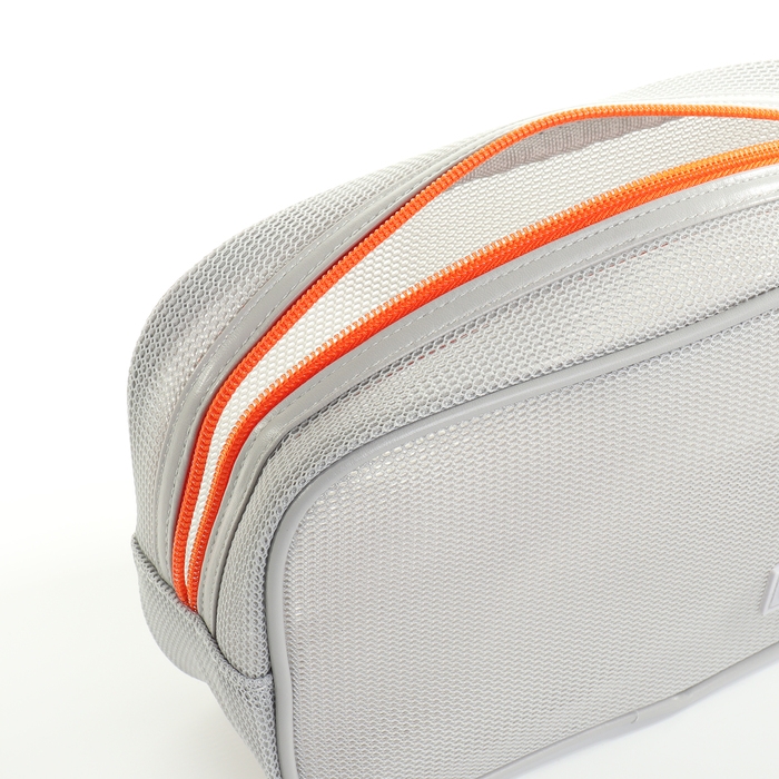 Косметичка на молнии, цвет серый