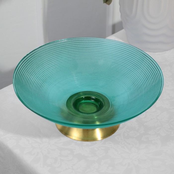 Блюдо сервировочное «Фьюжн» на металлической ножке, 24,5 х 24,5 х 9 см Блюдо сервировочное «Фьюжн» на металлической ножке, 24,5 х 24,5 х 9 см