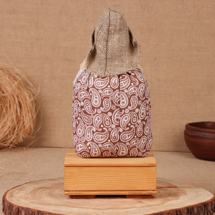 Домовой "Афанасий с мешком", на сундуке, 28х15х12 см