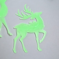 Наклейка фосфорная "Олени" с клеевыми подушечками набор 2 шт МИКС 29,5х25 см Наклейка фосфорная "Олени" с клеевыми подушечками набор 2 шт МИКС 29,5х25 см