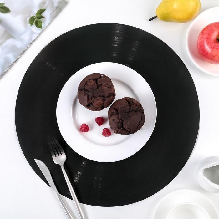 Салфетка сервировочная на стол Доляна «Виниловая пластинка», d=38 см, цвет чёрный Салфетка сервировочная на стол Доляна «Виниловая пластинка», d=38 см, цвет чёрный