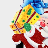 Декоративное украшение (подставка) "Дед мороз с подарком" 9х14,5 см Декоративное украшение (подставка) "Дед мороз с подарком" 9х14,5 см