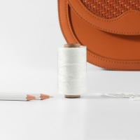 Нитки вощёные, плоские, 210D/16, 1 мм, 50 &plusmn; 2 м, цвет белый