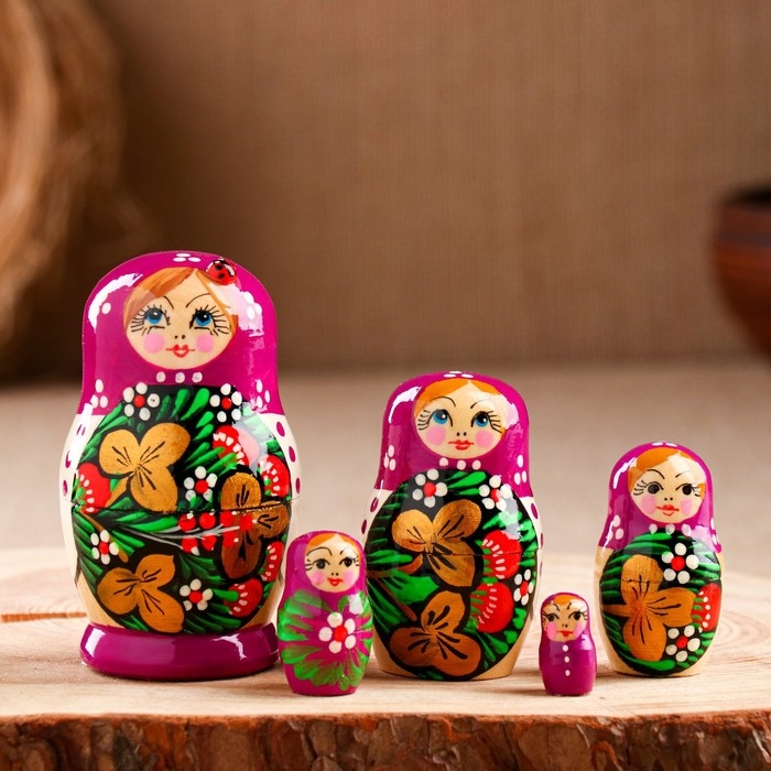 Матрёшка &laquo;Божья коровка&raquo;, фиолетовый платок, 5 кукольная, 9-11 см