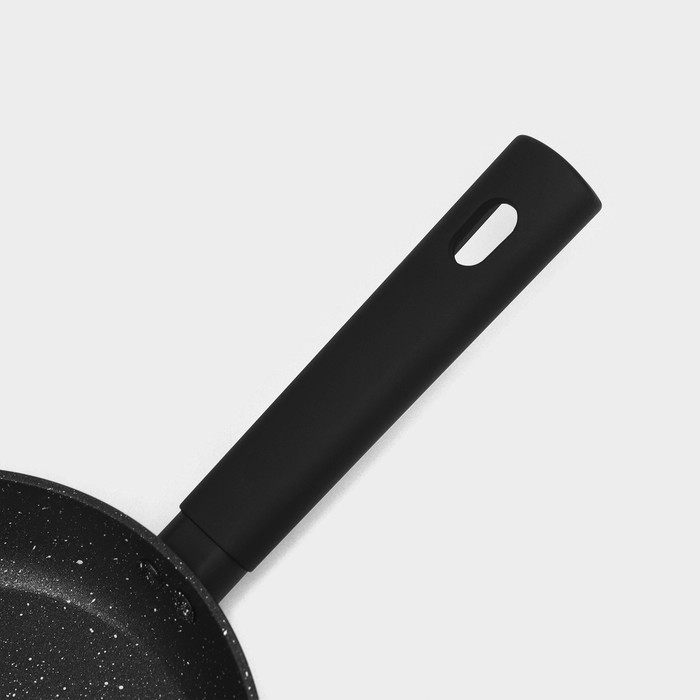 Сковорода Доляна &laquo;Первый дом&raquo;, d=22 см, антипригарное покрытие, индукция, цвет чёрный