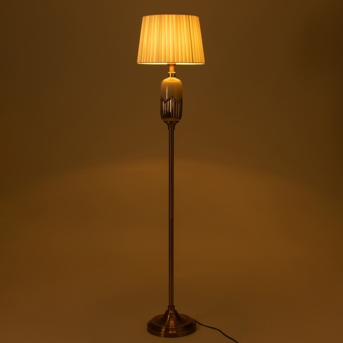 Торшер Торшер "Жаклин" Е27 40Вт белый 30х30х156см