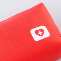 Аптечка дорожная из искусственной кожи "Сердечко", 14*10*5 см, красный цвет Аптечка дорожная из искусственной кожи "Сердечко", 14*10*5 см, красный цвет