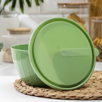 Салатник с крышкой &laquo;Fiesta&raquo;, 1,7 л, цвет МИКС