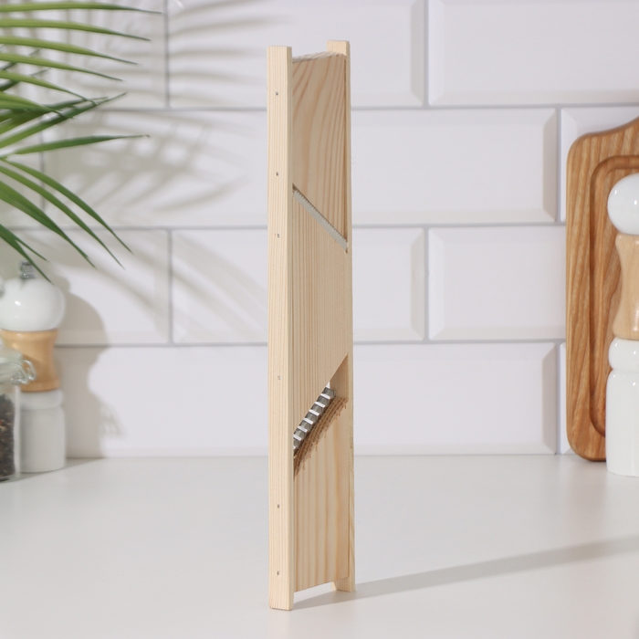 Терка универсальная большая 33,5 х 7 х 1,5см Терка универсальная большая 33,5 х 7 х 1,5см