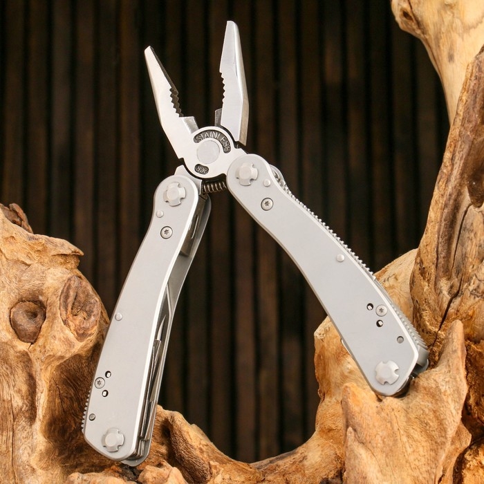 Мультитул Stinger с нейлоновым чехлом, 10 инструментов Мультитул Stinger с нейлоновым чехлом, 10 инструментов