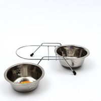 Набор из 2 рельефных мисок на подставке, 2 х 350 мл Набор из 2 рельефных мисок на подставке, 2 х 350 мл