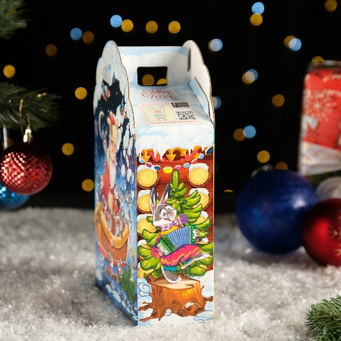 Новый год. Подарочная коробка "Дед Мороз и Зайцы", 16 х 7,5 х 26см.